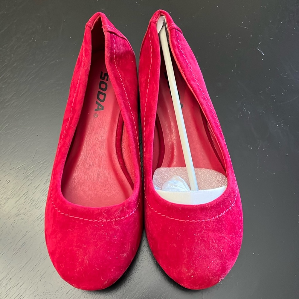 Red Velvet Girl’s Flats